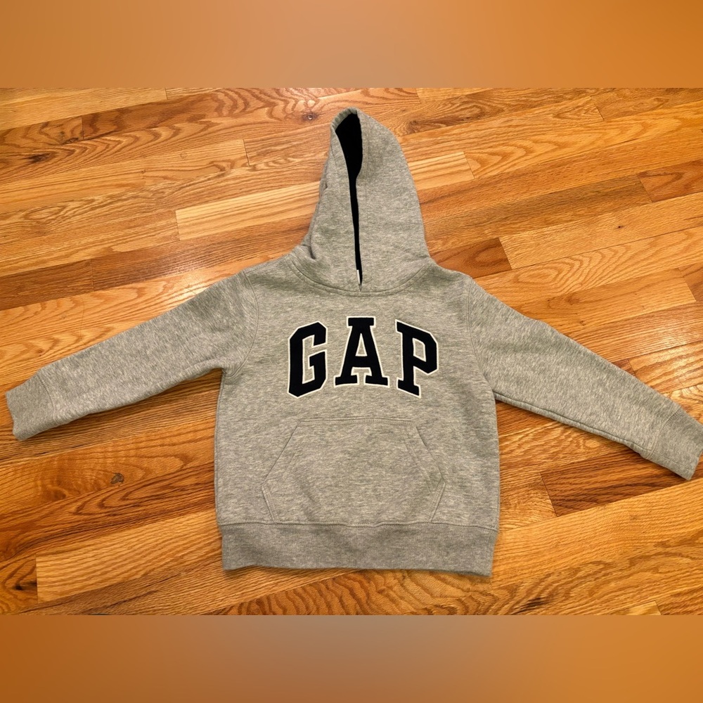 GAP Boy's Navy Pullover Hoodie Size 5 years